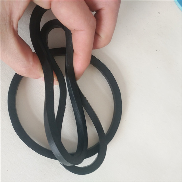 �S�Ҷ������z�˿׉|Ƭ������A���܃�(y��u)Խ